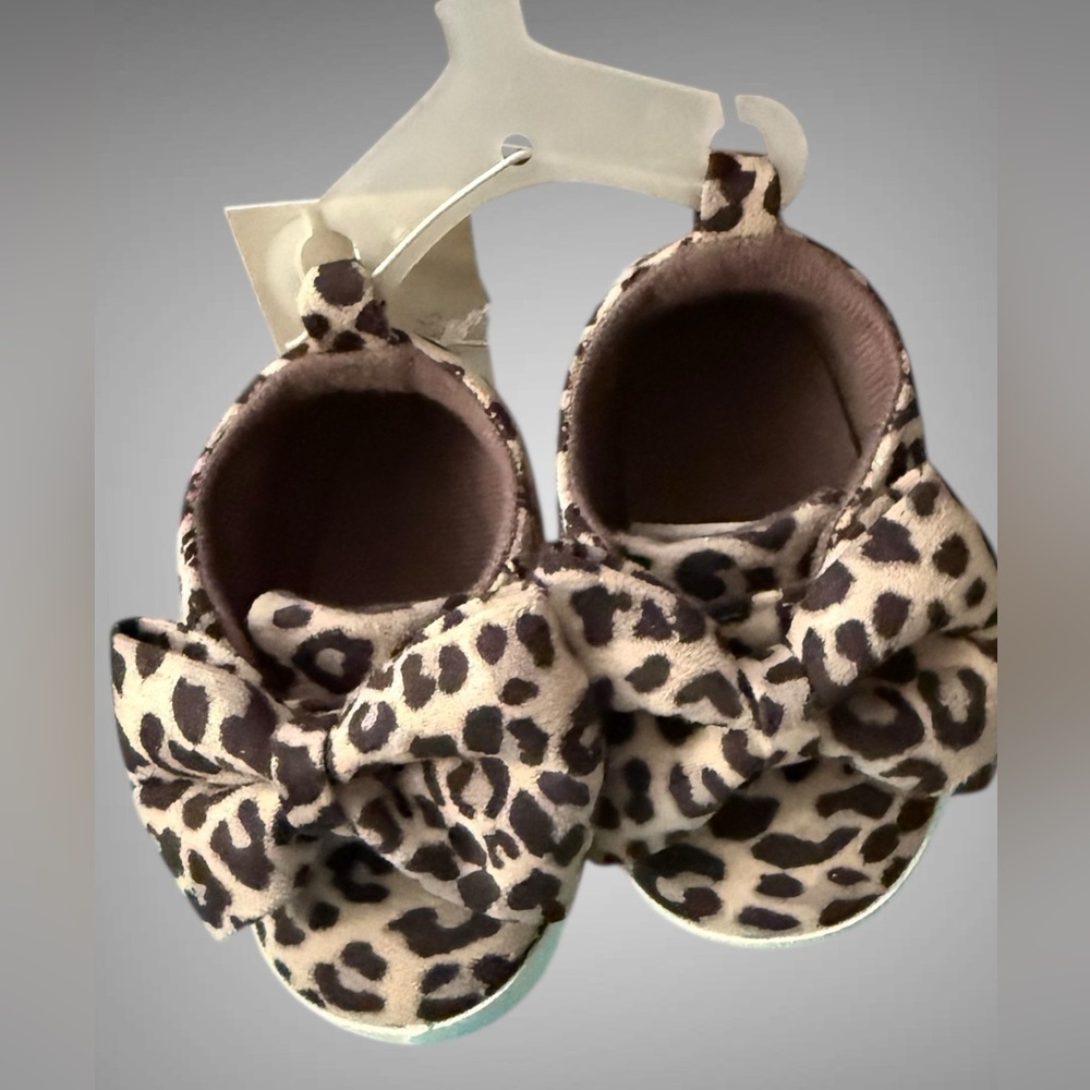 Cat & Jack Baby Leopard Bow Moccasins 9–12M Soft Sole Crib Shoes NWT - Picture 9 of 10